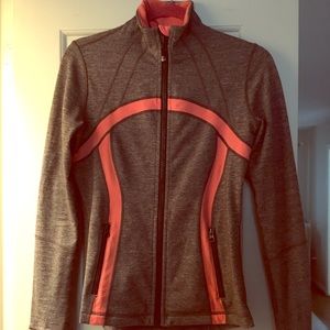 Lululemon workout yoga jacket - size 4